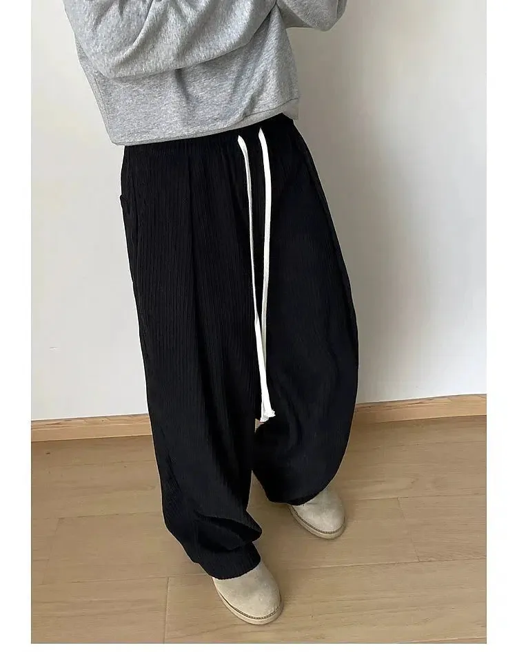 Relaxed Fit Pleated Drawstring Pants